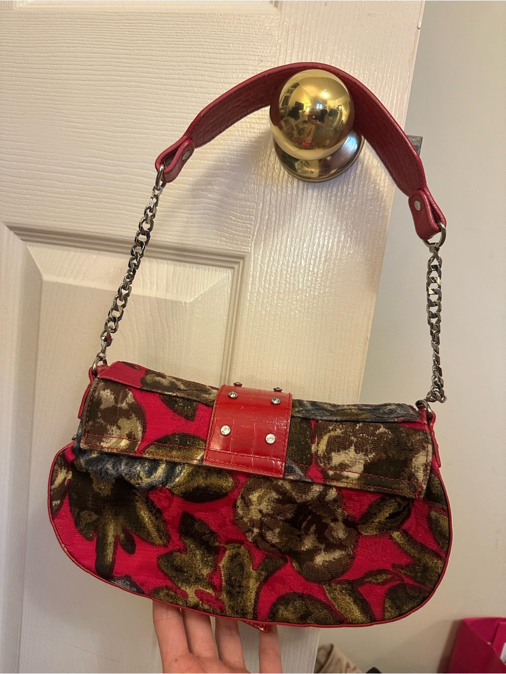 Dolce & Gabbana Red Studded Shoulder Bag with Crystal DG Buckle - Picture 5 of 5